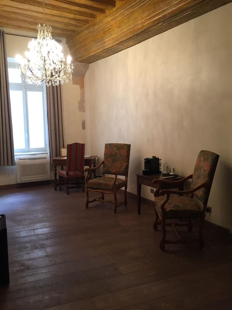 Abbaye De Maizieres Hotel Бон Екстериор снимка