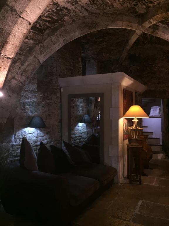 Abbaye De Maizieres Hotel Бон Екстериор снимка