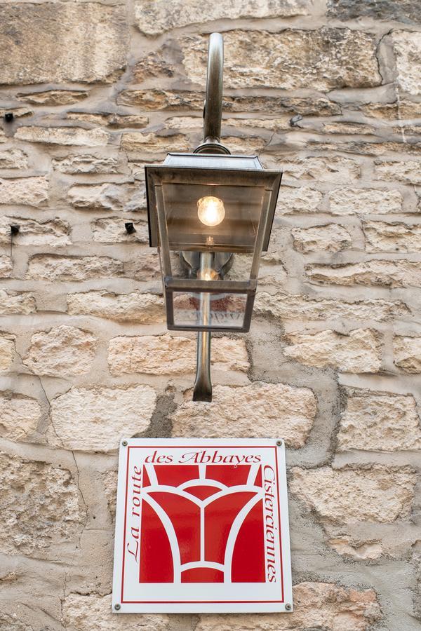 Abbaye De Maizieres Hotel Бон Екстериор снимка
