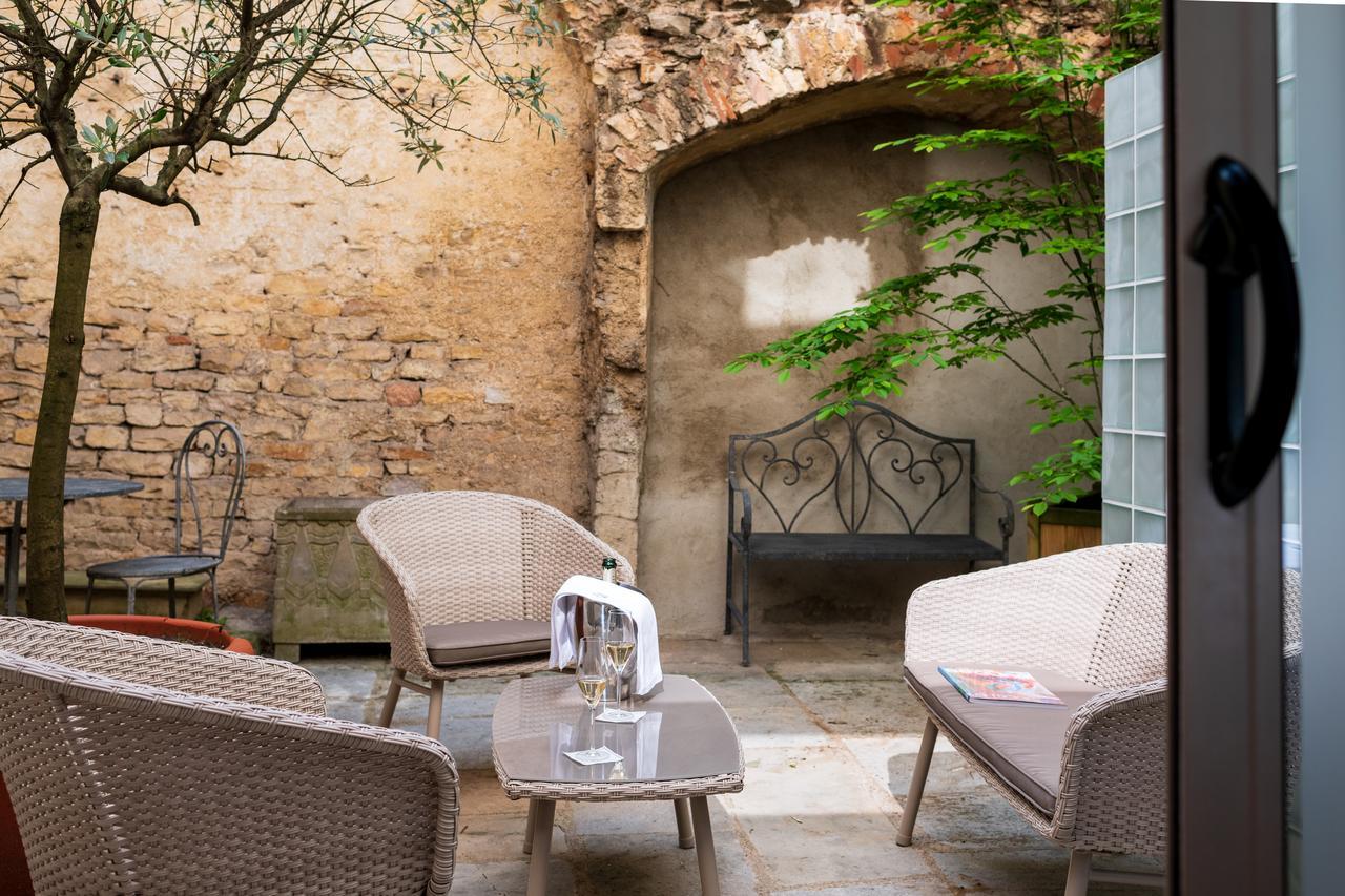 Abbaye De Maizieres Hotel Бон Екстериор снимка