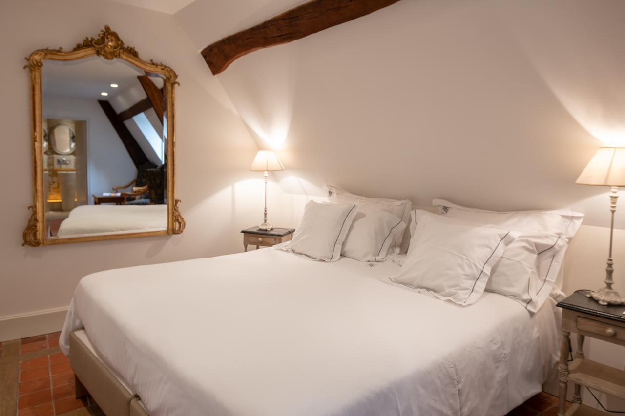 Abbaye De Maizieres Hotel Бон Екстериор снимка